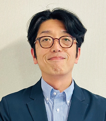 旭川市立大学生協　常務理事　百石 一也