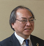 仲谷 善雄 総長