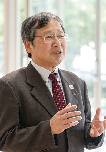 新潟大学　牛木 辰男 学長