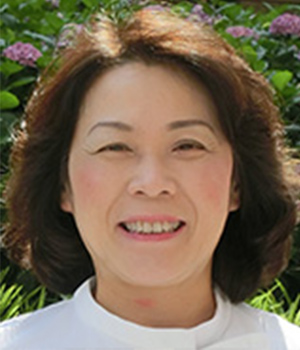 藤本美香先生
