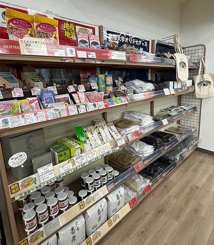 ニコラ（第2食堂）コンビニ