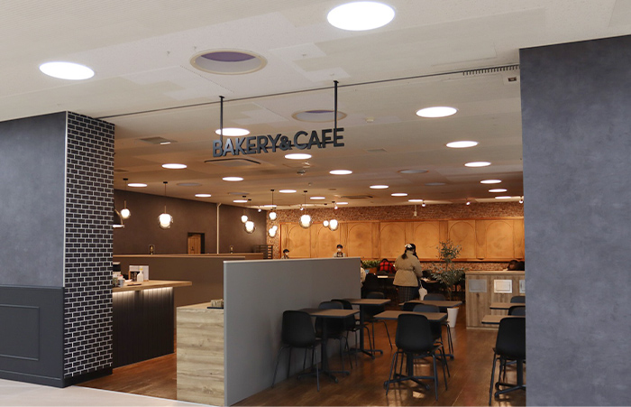 ベーカリー&カフェ