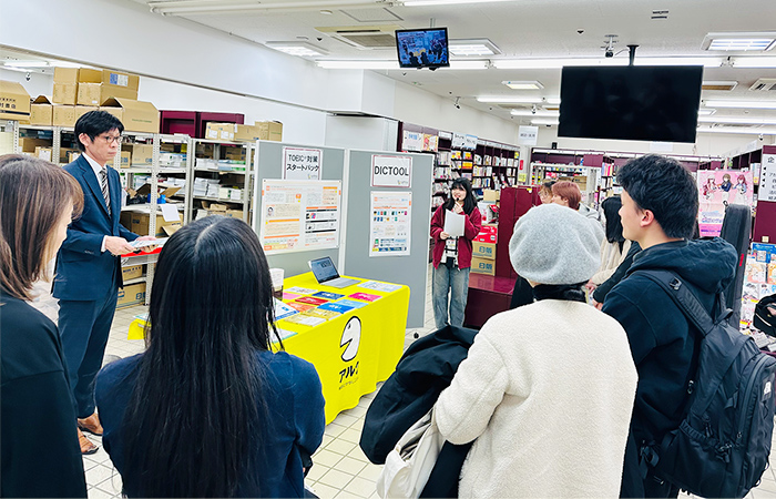 英語教材の説明もありました