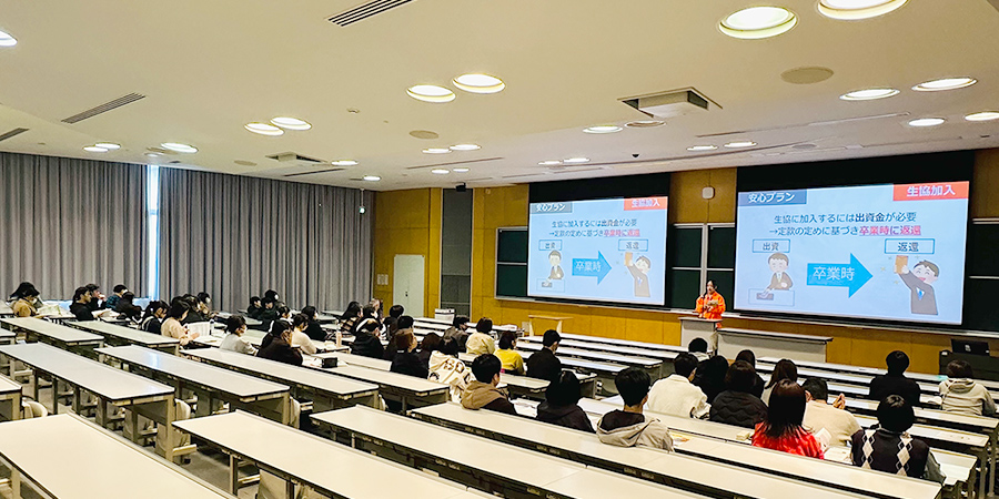 合格者・保護者説明会の様子