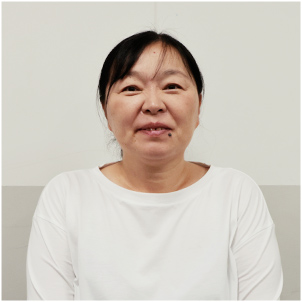 岸本 亜紀さん
