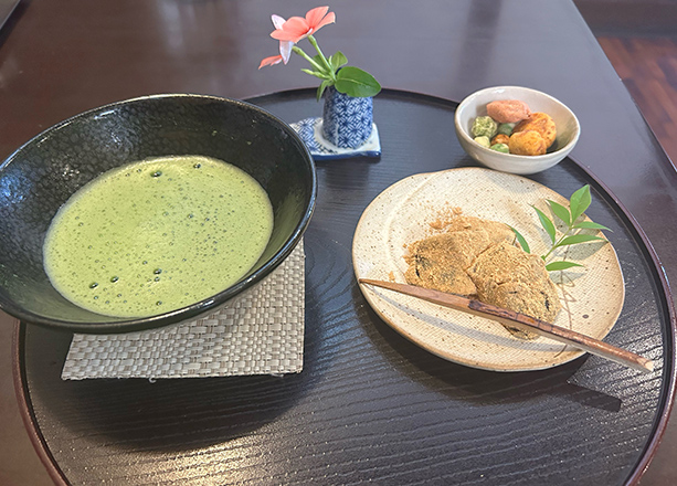 休日