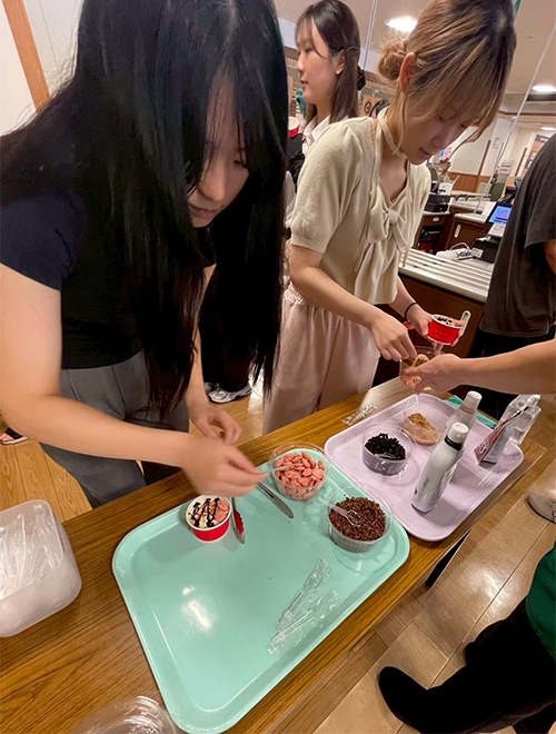 ソフトクリームトッピング無料企画