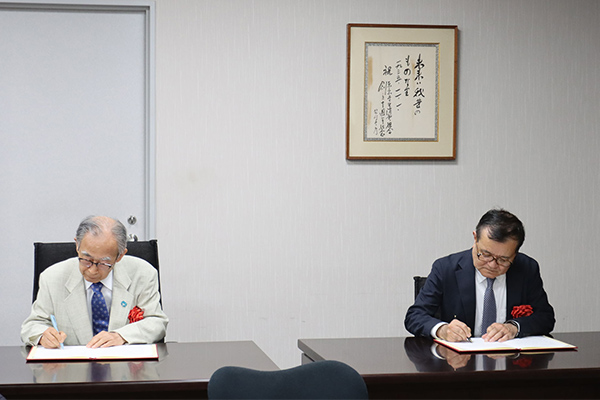 ノーモア・ヒバクシャ記憶遺産を継承する会と全国大学生協連が連携協定を締結