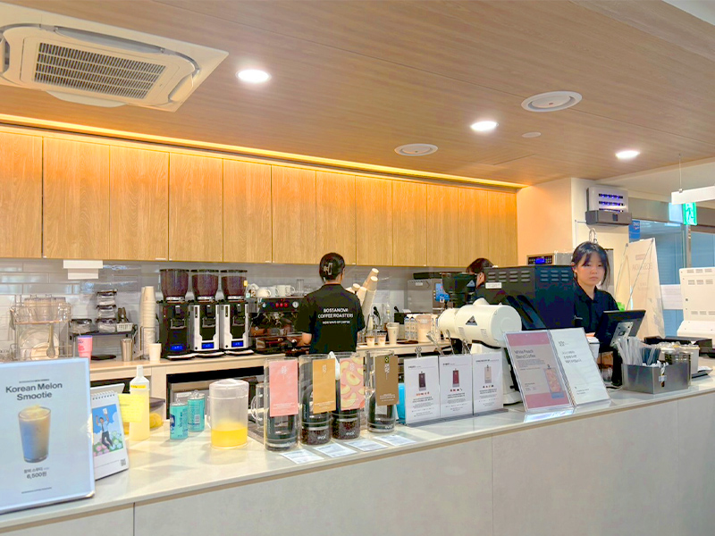 生協が運営するカフェ