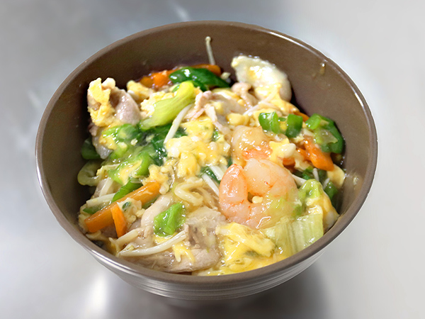 中華風卵とじ丼