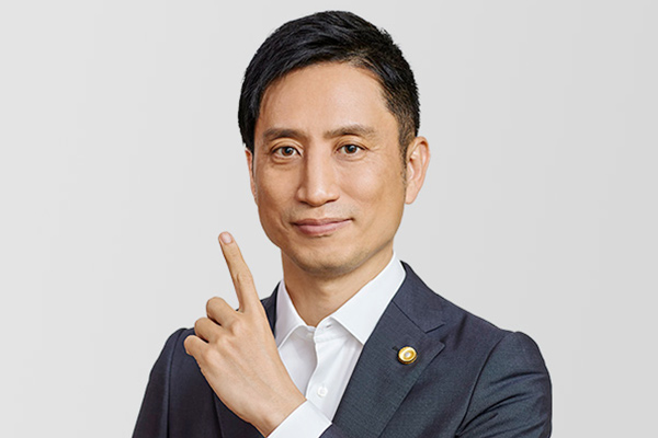 アトム法律税務グループ　代表 岡野 武志 氏