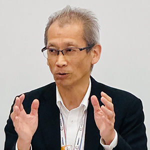 全国大学生協連　専務理事　中森 一朗