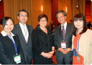 NFUCA delegation with Dame Pauline Green, ICA President (center)　