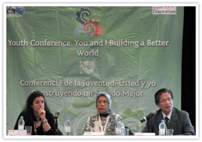 Prof. Shoji (right) makes a speech at Youth Conference