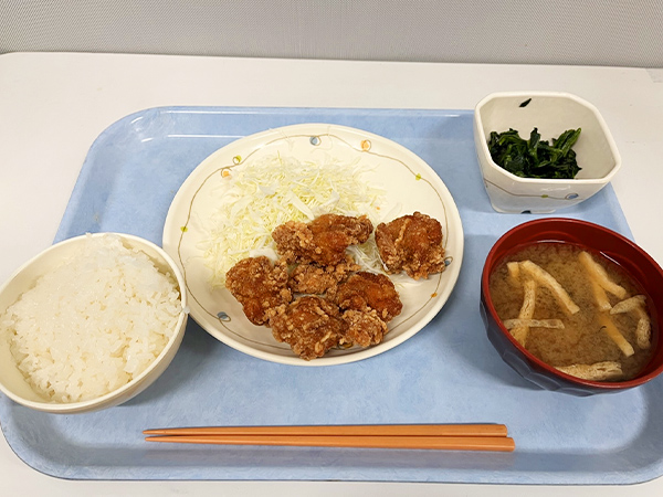 大学生の昼食事情