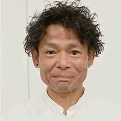 室田邦博さん