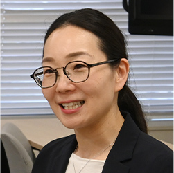 正木悠里 課長