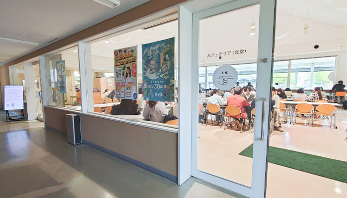 食堂入り口