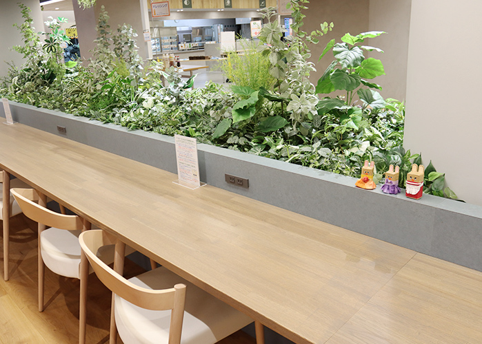 カフェテリア店内